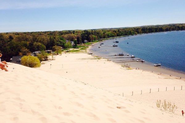 تجربه سفری کویری در دل شنهای مخملی انتاریو تجربه سفری کویری در دل شنهای مخملی انتاریو