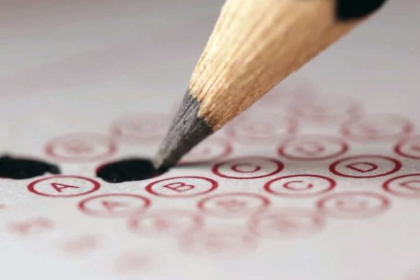 زبان فرانسه برای همسران متقاضی برنامه مهاجرتی Quebec Experience Program اجباری شد