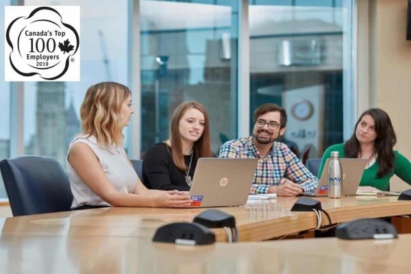 review_slide_07_2019_00_small_34bd4fc486385a1a9dc9a86fab0b3c2b یکصد کارفرمای برتر کانادا در سال 2019 مشخص شد