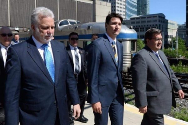 trudeau-montreal-rail نخست وزیر جاستین ترودو قطار شهری مونترال افتتاح کرد