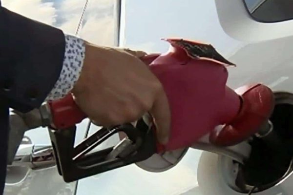 videothumbnail.1553732795600 احتمال افزایش 10 درصدی قیمت بنزین حداقل در 4 استان