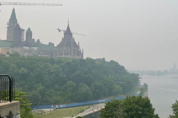 از برگزاری انتخابات شهرداری تورنتو تا لغو رویدادها در پی آلودگی هوای اتاوا