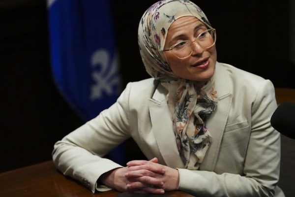 نه به اسلام هراسی: نامهای برای حمایت از امیرا القاوابی نه به اسلام هراسی: نامهای برای حمایت از امیرا القاوابی