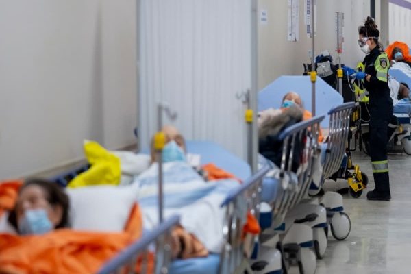 اخبار کوتاه کانادا / از اپیدمی فصلی آنفولانزا در کانادا تا بارش اولین برف پاییزی در انتاریو