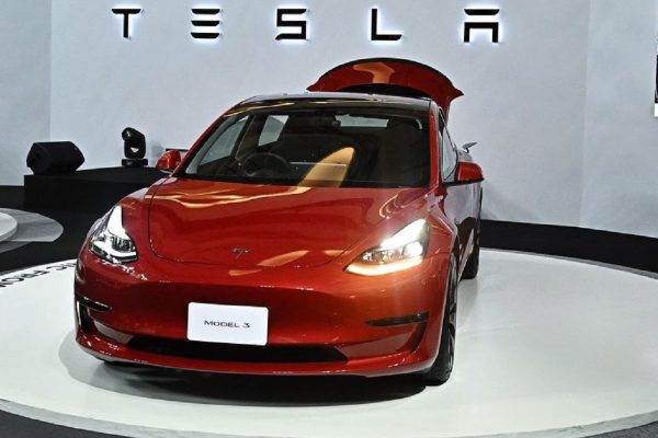 تسلا ارزان شد