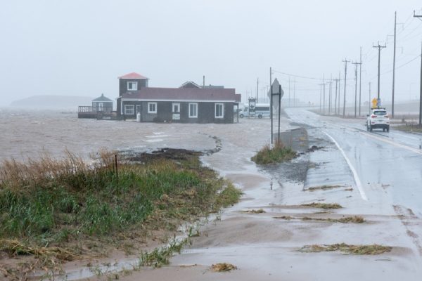 بازدید وزیر ایمنی کبک از جزایر ماگدالان پس از توفان فیونا بازدید وزیر ایمنی کبک از جزایر ماگدالان پس از توفان فیونا
