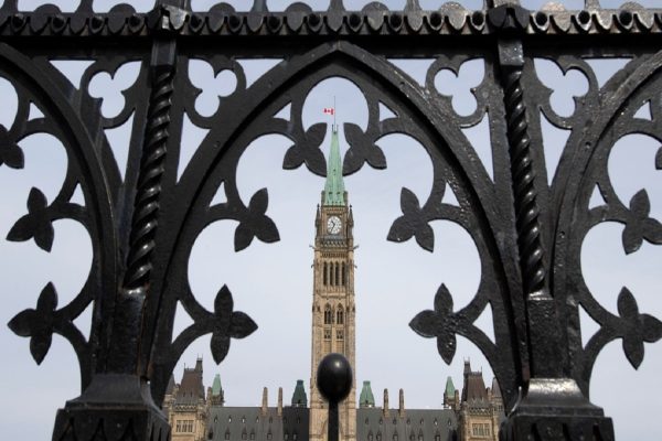 نتایج یک نظرسنجی نشان داد، تنها ۹ درصد از دختران کانادایی آرزوی نخست وزیر شدند دارند