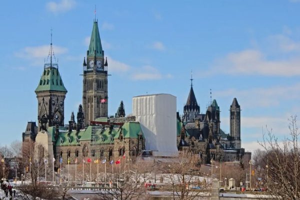 دولت کانادا در ۱۰ زمینه شغلی پردرآمد نیرو استخدام می‌کند