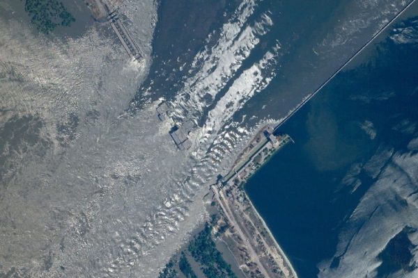 همه چیز دربارهی حادثه سد کاخوفکا در اوکراین همه چیز دربارهی حادثه سد کاخوفکا در اوکراین