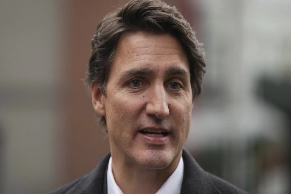 ترودو خبر داد: جنگنده آمریکایی شیئی ناشناس بر فراز شمال کانادا را سرنگون کرد