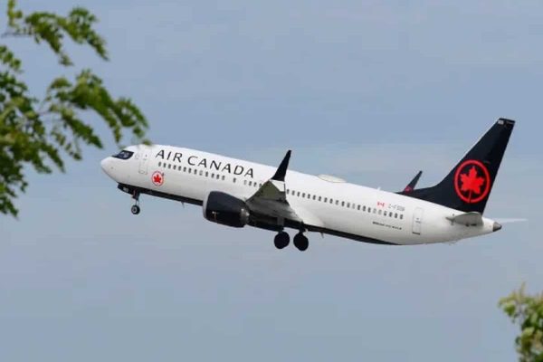 ۲ هزار پرواز شرکت هواپیمایی Air Canada در آخر هفته با تاخیر همراه خواهند بود