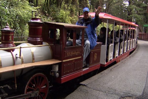 ساخت نمونه اولیه قطارهای برقی Stanley Park توسط دانشجویان دانشگاه سایمون فریزر ساخت نمونه اولیه قطارهای برقی Stanley Park توسط دانشجویان دانشگاه سایمون فریزر