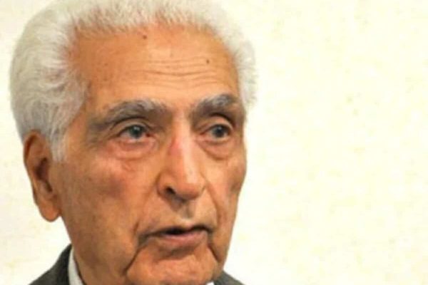 محمدعلی اسلامی ندوشن در تورنتو به خاک سپرده شد