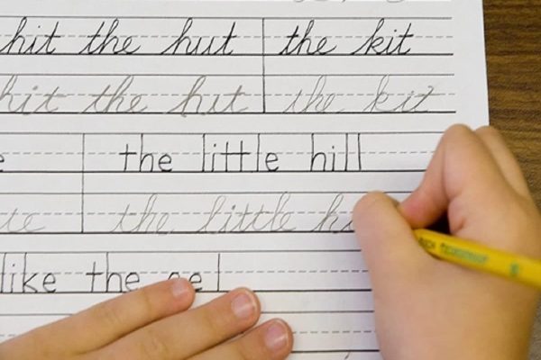 برنامه جدید آموزشی مدارس انتاریو با انتقاد مردم مواجه شد