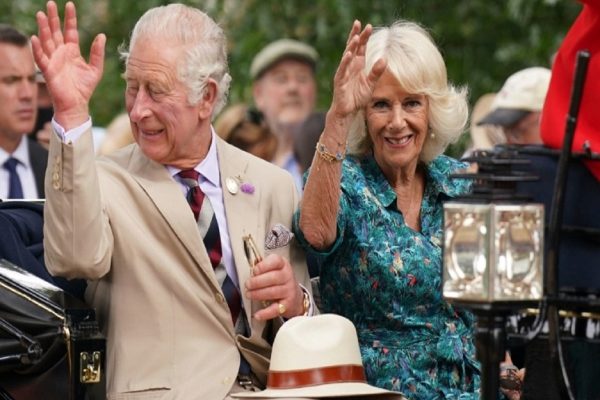 کامیلا، همسر شاه چارلز سوم در مراسم تاجگذاری الماس کوه نور را بر سر نمیگذارد کامیلا، همسر شاه چارلز سوم در مراسم تاجگذاری الماس کوه نور را بر سر نمیگذارد