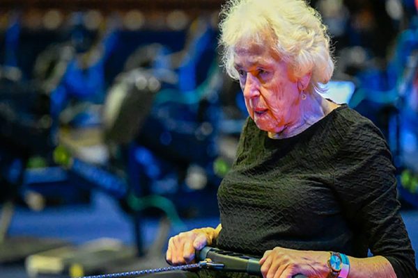 ورزشکار ۹۱ ساله کانادایی رکورد مسابقات قایقرانی داخل سالن جهان را شکست