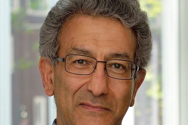 از دريافت جایزه «بنجامین فرانکلین» دانشمند ايراني تا پرواز مستقیم تورنتو به کارائیب