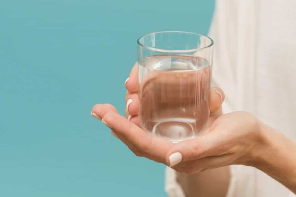 نوشیدن آب، درمانگری راحت و در دسترس برای چاقی