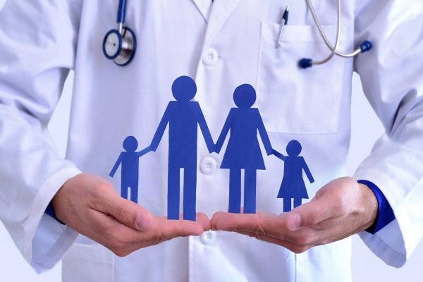 آیا واقعا ٨٠٠ هزار نفر از ساکنان آلبرتا، به پزشک خانواده دسترسی ندارند؟
