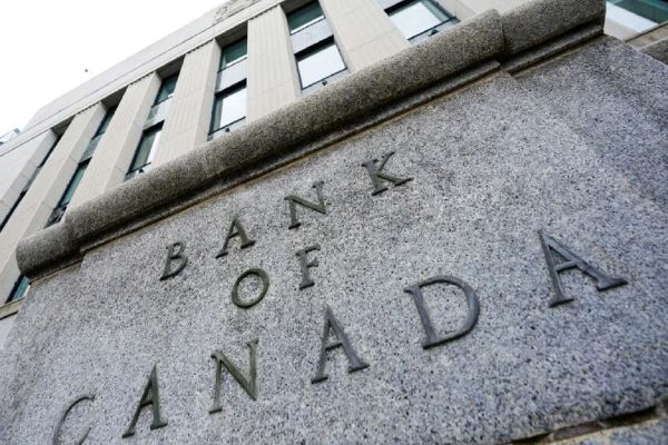 بانک مرکزی: اکثر مصرف‌کنندگان و کسب‌ و کارهای کانادایی انتظار رکود دارند