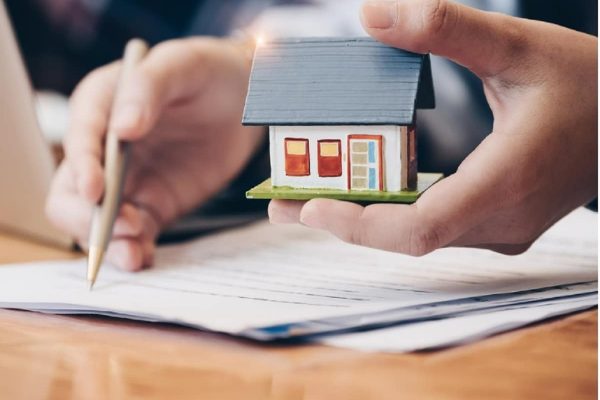 حدود نیمی از کانادایی‌ها کلاهبرداری در وام مسکن را امری رایج می‌دانند