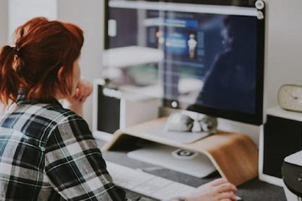 ۷ شغل در مونترال که بیش از ۴۰ دلار در ساعت درآمد دارند