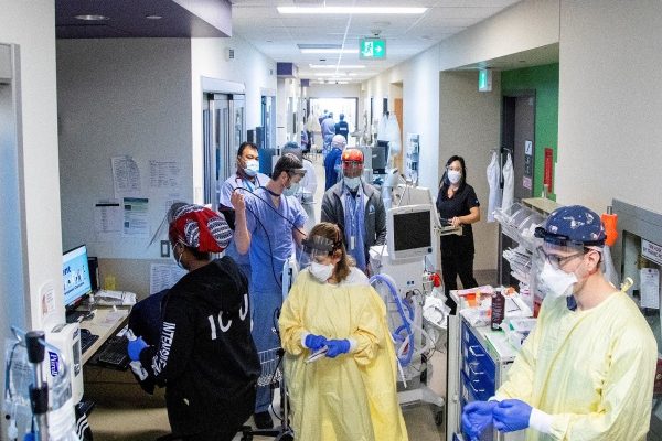 وضعیت اسفناک اتاق‌های اورژانس و کادر درمان در کانادا